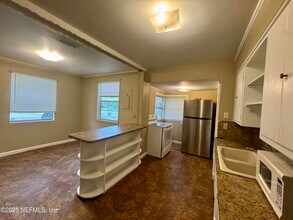 2649 Lake Shore Blvd in Jacksonville, FL - Building Photo - Building Photo