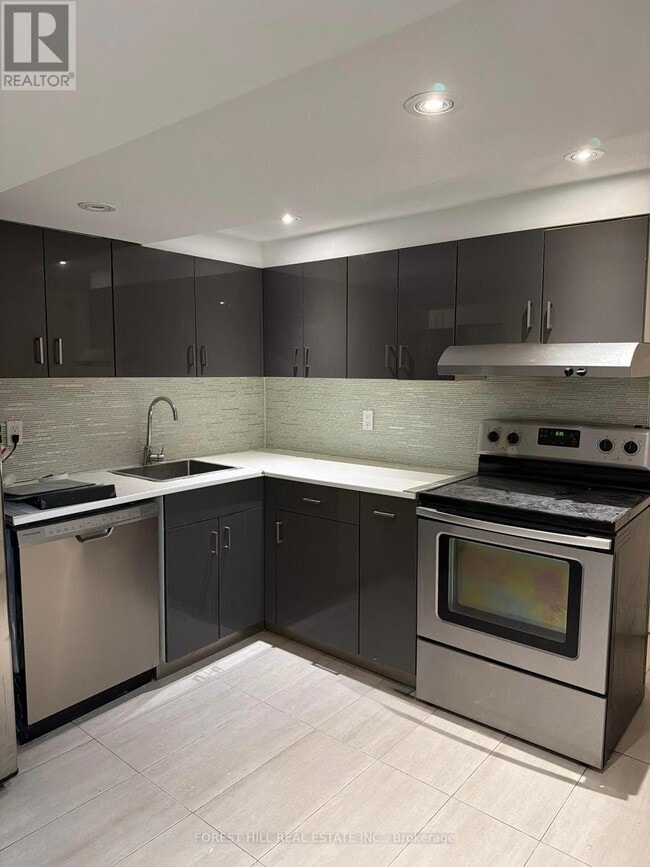 67 Brunswick Ave in Toronto, ON - Building Photo - Building Photo