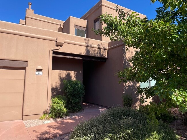 1487 Vista Montana Rd in Sedona, AZ - Building Photo - Building Photo