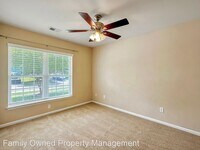261 Emerald Isle Dr photo'