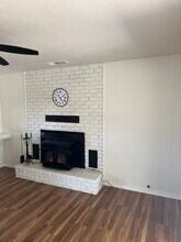 439 Roscoe Rd in Modesto, CA - Foto de edificio - Building Photo