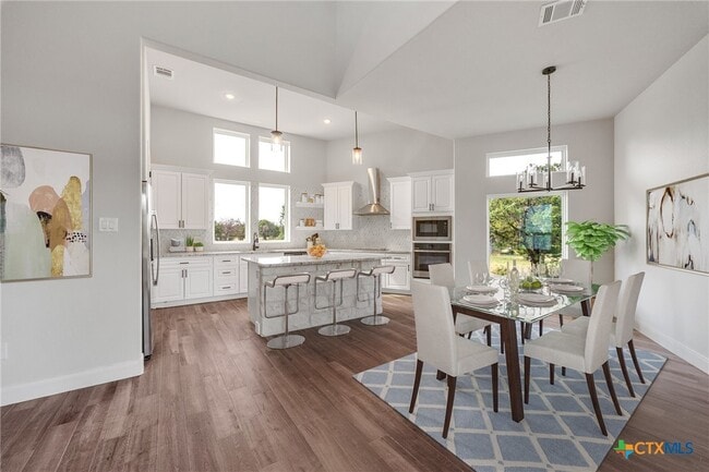 118 Cap Rock in Horseshoe Bay, TX - Building Photo - Building Photo