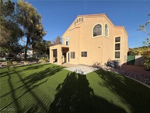 1373 Dragon Rock Dr in Henderson, NV - Building Photo - Building Photo
