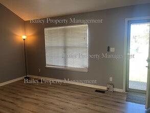 319 Holly Marie Dr in Mount Washington, KY - Building Photo - Building Photo