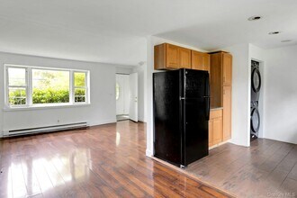 74 Lakeshore Dr E in Carmel, NY - Building Photo - Building Photo