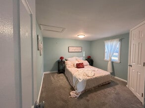 122 Schoolhouse Rd in Eldersburg, MD - Building Photo - Building Photo