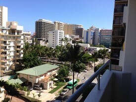 430 Kaiolu St, Unit 806 in Honolulu, HI - Building Photo