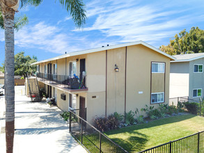 1214 W Brook St in Santa Ana, CA - Building Photo - Primary Photo