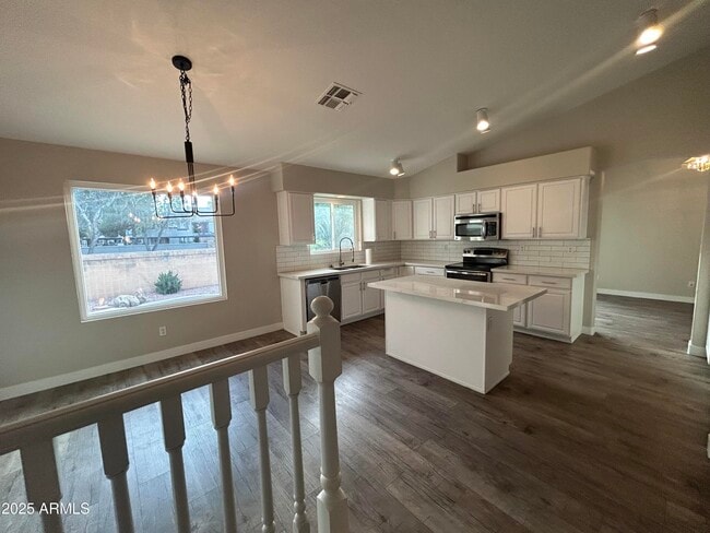 1611 W Musket Way in Chandler, AZ - Building Photo - Building Photo