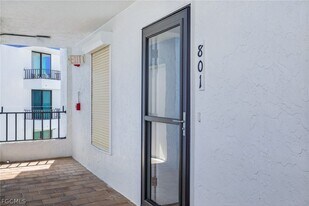 15021 Punta Rassa Rd in Ft. Myers, FL - Building Photo