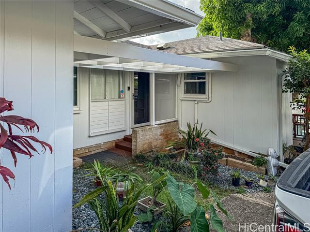 3238 Alani Dr in Honolulu, HI - Building Photo - Building Photo