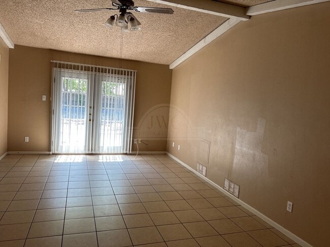2404 Carnation Dr in Killeen, TX - Building Photo - Building Photo