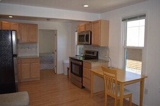 109 Cook St in Ithaca, NY - Building Photo - Building Photo