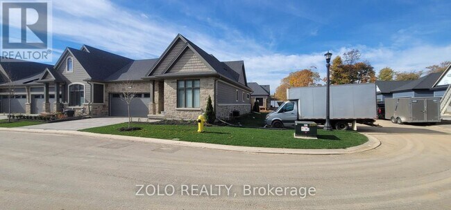 154-154 Port Robinson Rd in Pelham, ON - Building Photo - Building Photo
