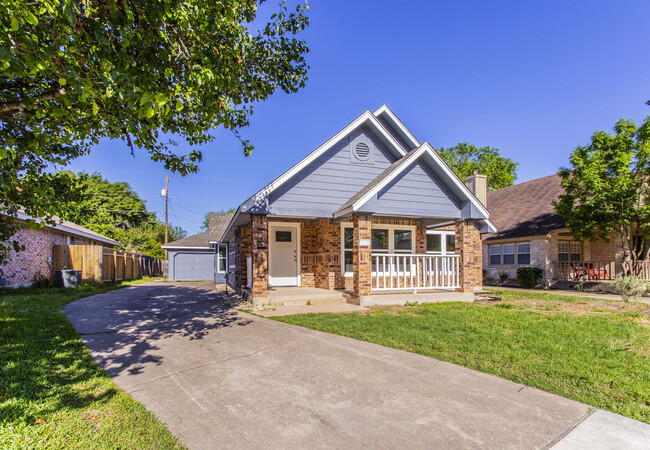 17009 Ardisia Dr in Pflugerville, TX - Foto de edificio - Building Photo