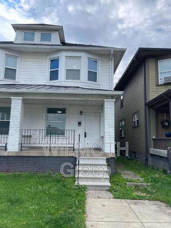 property at 12 N Randolph St