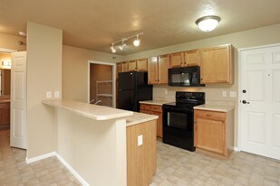Northridge Estates/Perfect Location in Sioux Falls, SD - Building Photo