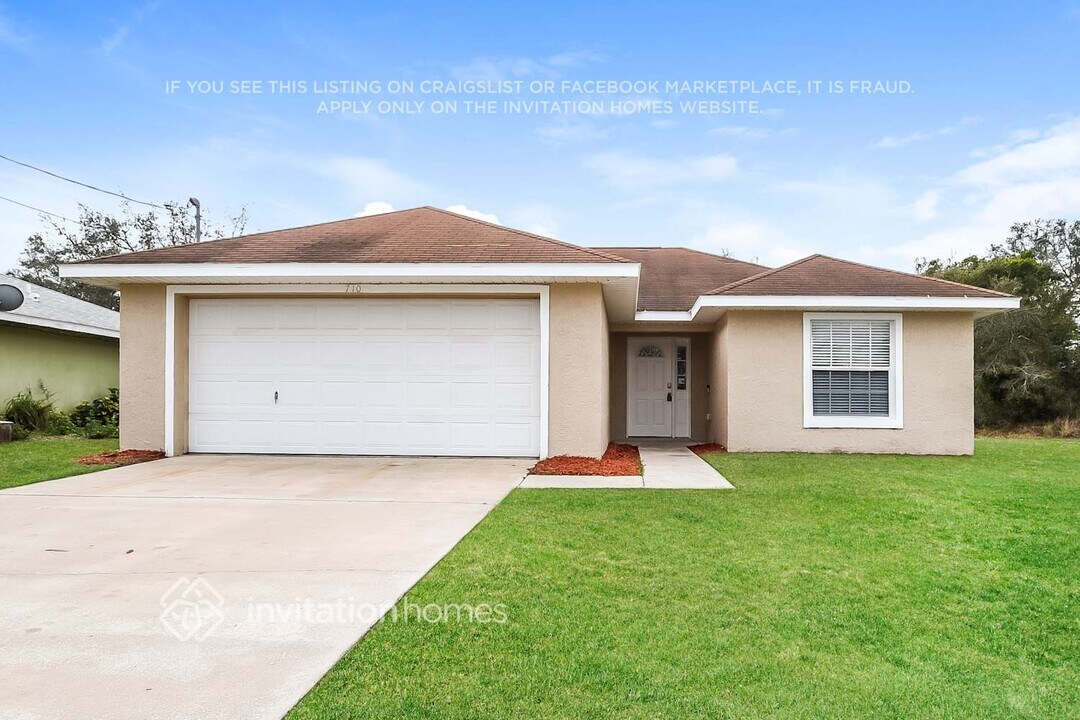 710 Chestnut Ave in Orange City, FL - Building Photo