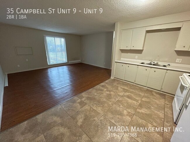 35 Campbell St in Chatham, ON - Building Photo - Building Photo