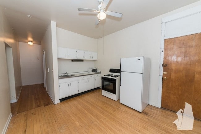 915 W Waveland Ave, Unit 917-2C in Chicago, IL - Building Photo - Building Photo