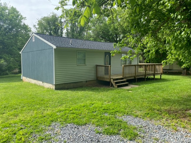 property at 95 River Crest Rd