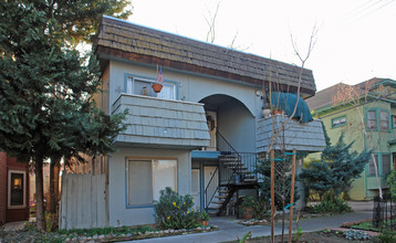 715 19th St in Sacramento, CA - Building Photo - Building Photo