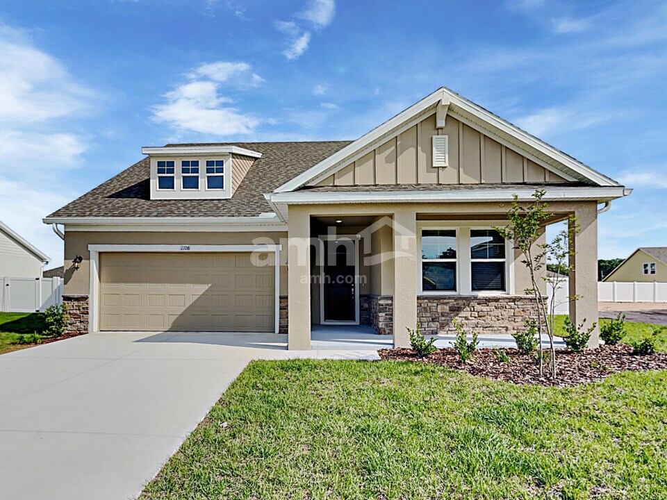 1108 Winter Stone St in Apopka, FL - Foto de edificio