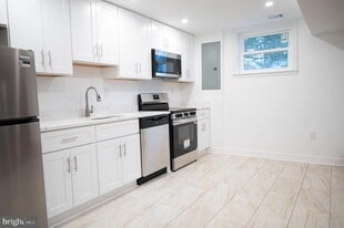 13021 Tamarack Rd in Silver Spring, MD - Building Photo