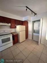 2205 SW 80th Terrace in Miramar, FL - Building Photo - Building Photo