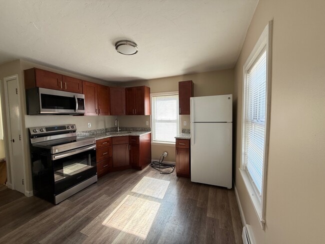 1592 Main St, Unit First Floor in Jefferson, MA - Building Photo - Building Photo