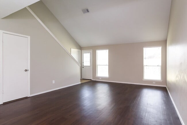 3630 Red Fir Dr in Houston, TX - Building Photo - Building Photo