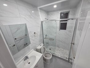 3258 86th St, Unit 2-bed in East Elmhurst, NY - Foto de edificio - Building Photo