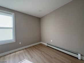 322 N 10th St in Newark, NJ - Building Photo - Building Photo