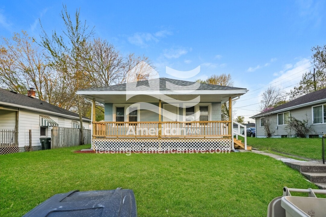 1710 Elwood Ave in South Bend, IN - Building Photo