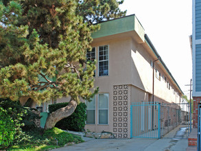 10228 Tabor St in Los Angeles, CA - Building Photo - Other