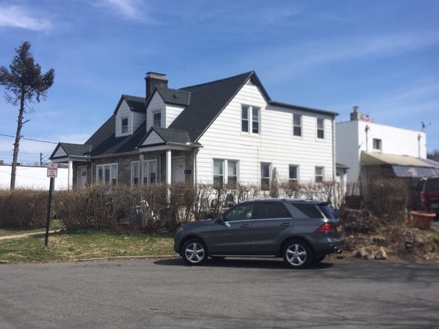 50 Nepperhan Ave in Elmsford, NY - Building Photo - Building Photo