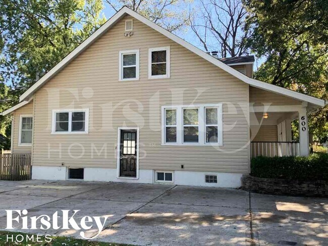 600 Larkin Ave in St. Louis, MO - Foto de edificio - Building Photo