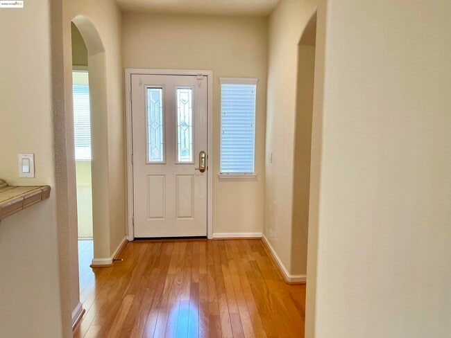 1381 Bonum Way in Brentwood, CA - Building Photo - Building Photo