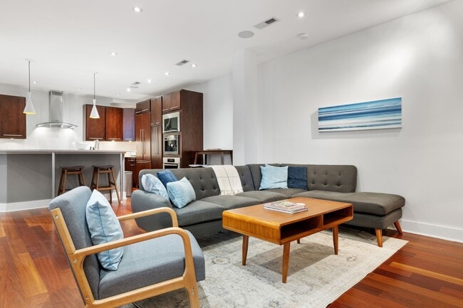property at 182 E Bay St