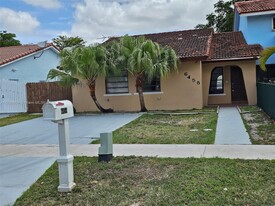 6455 SW 135th Ave in Miami, FL - Building Photo
