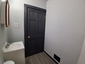 1497 E Fairchild St in Danville, IL - Building Photo - Building Photo