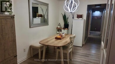 15 Lafayette Dr in St Catharines, ON - Building Photo - Building Photo