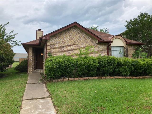 property at 1016 Paintbrush St