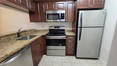 18102 Glenmoor Dr in West Palm Beach, FL - Building Photo - Building Photo