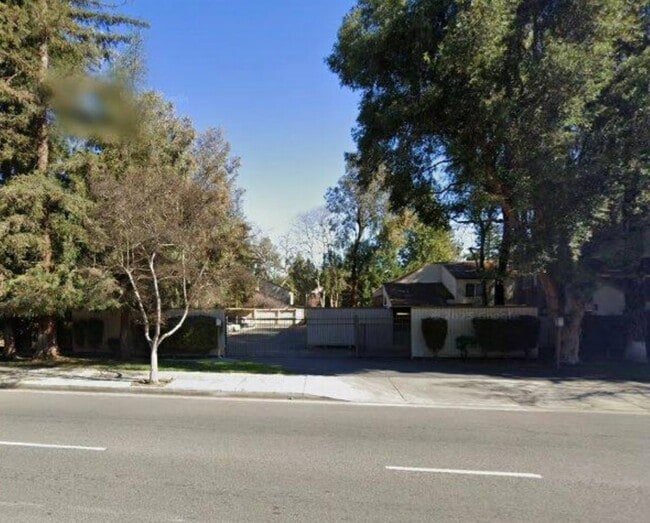 property at 22330 Victory Blvd