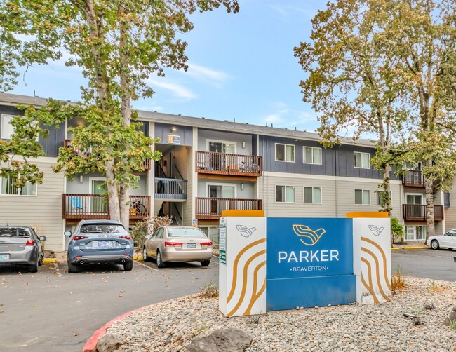 Parker Apartments in Beaverton, OR - Foto de edificio - Building Photo