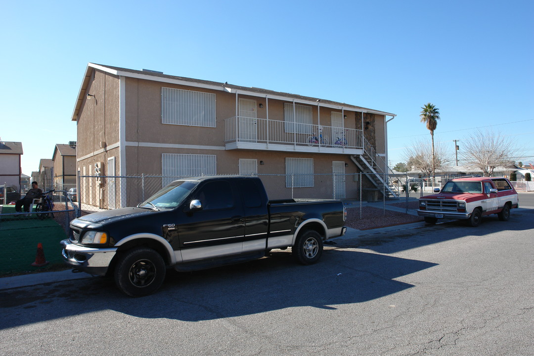 4709 Thunderbolt Ave in Las Vegas, NV - Building Photo