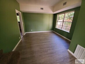 510 W Buchanan St in Harlingen, TX - Foto de edificio - Building Photo