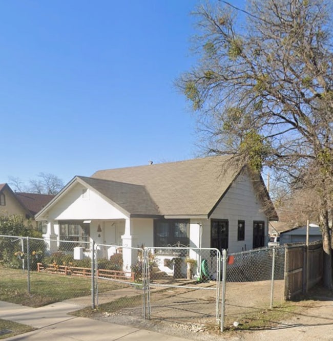 property at 3111 Strong Ave