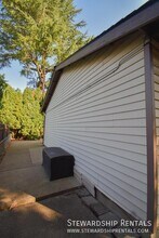 5017 SE 45th Ave in Portland, OR - Building Photo - Building Photo